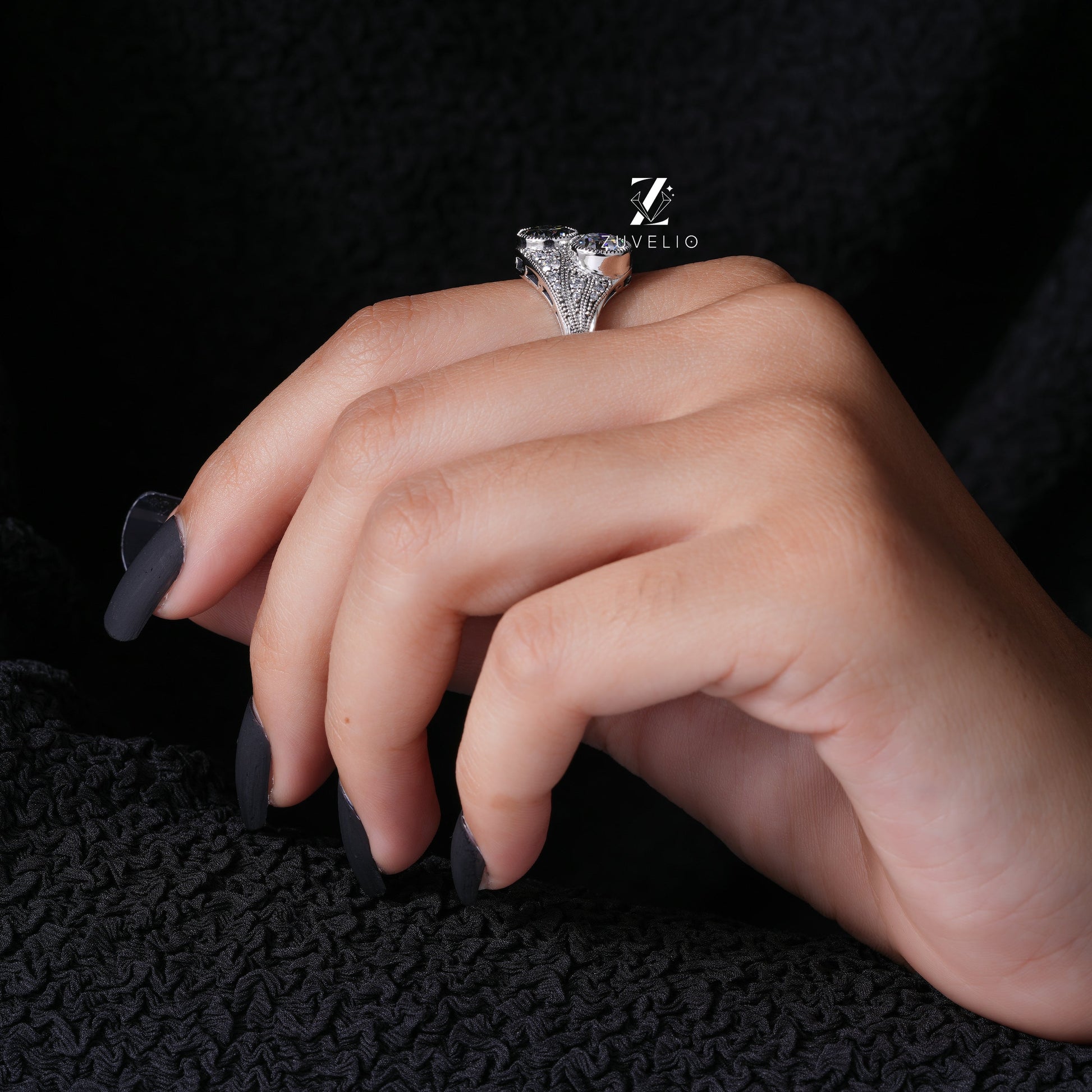 White Grey Moissanite Ring - Zuvelio.com