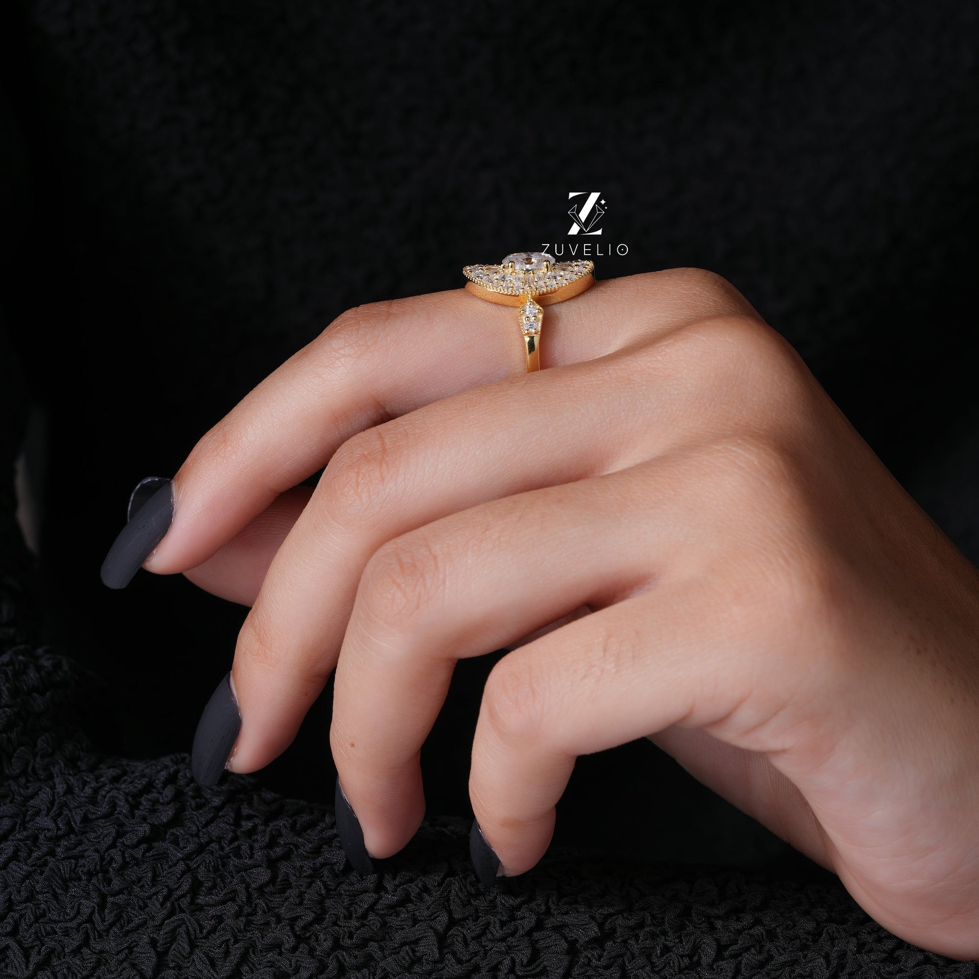 Oval Cut Moissanite Ring - Zuvelio.com