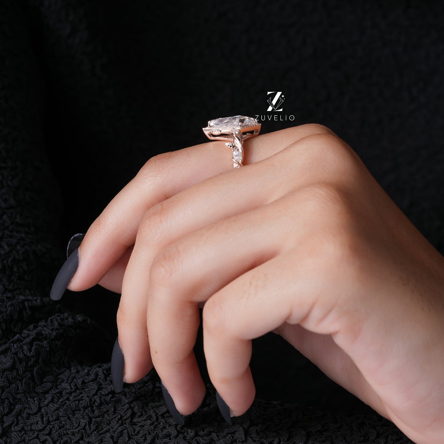 Kite Moissanite Ring - Zuvelio.com
