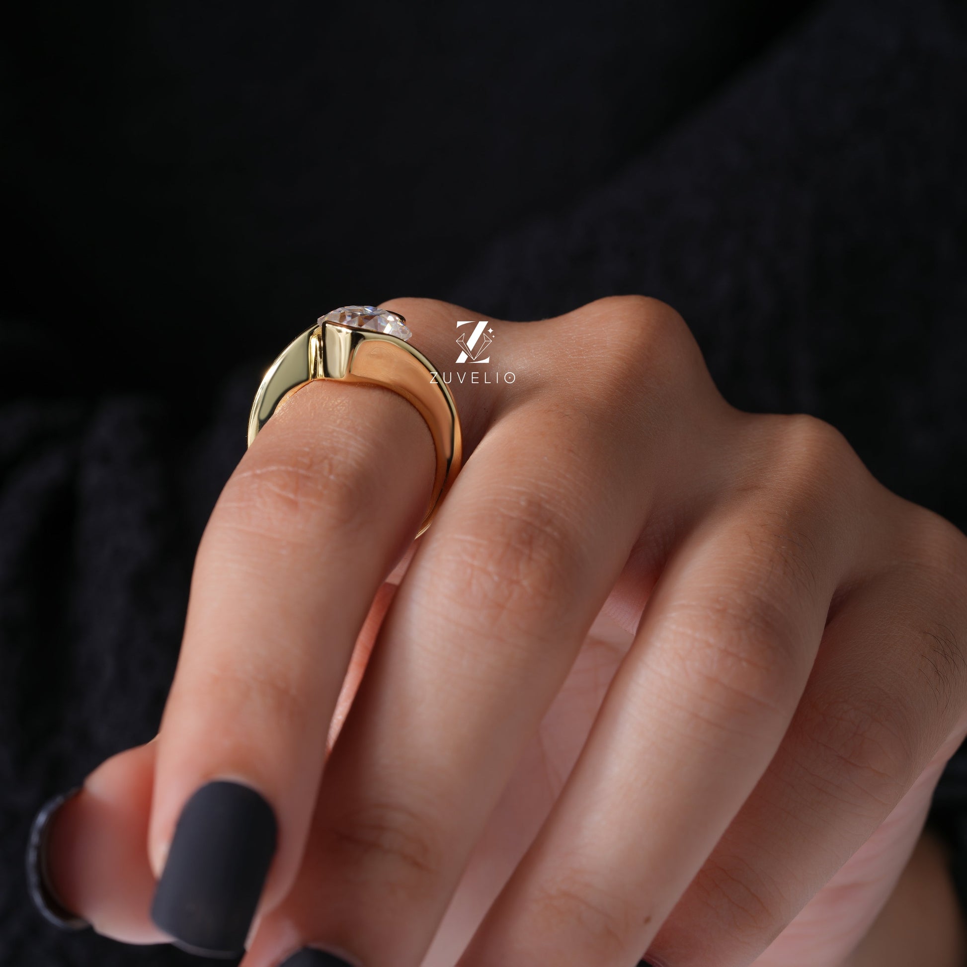 OMC Cushion Moissanite Ring - Zuvelio.com