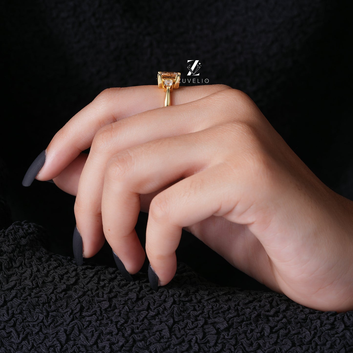 Princess Cut  Moissanite Ring - Zuvelio.com