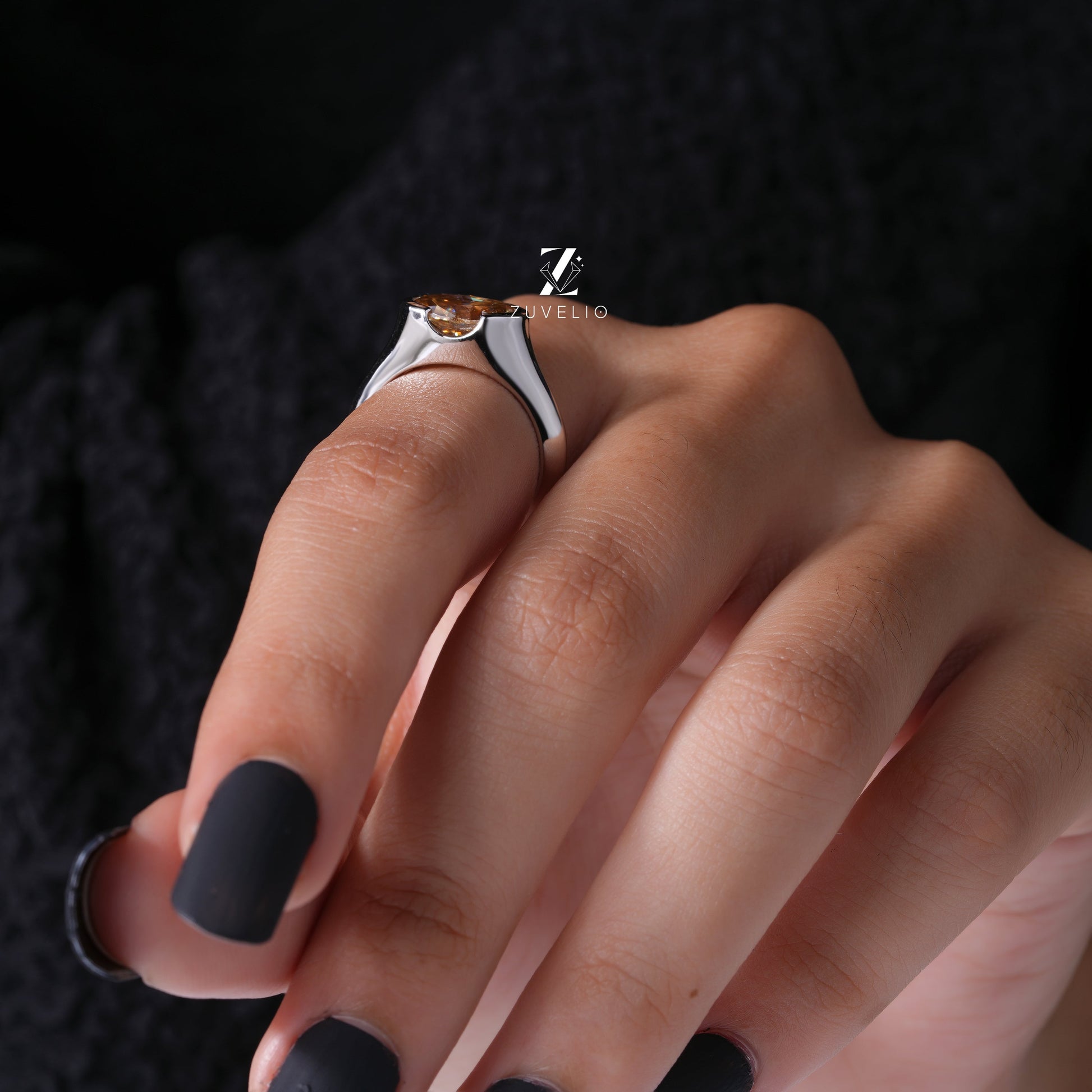 Oval Cut Moissanite Ring - Zuvelio.com
