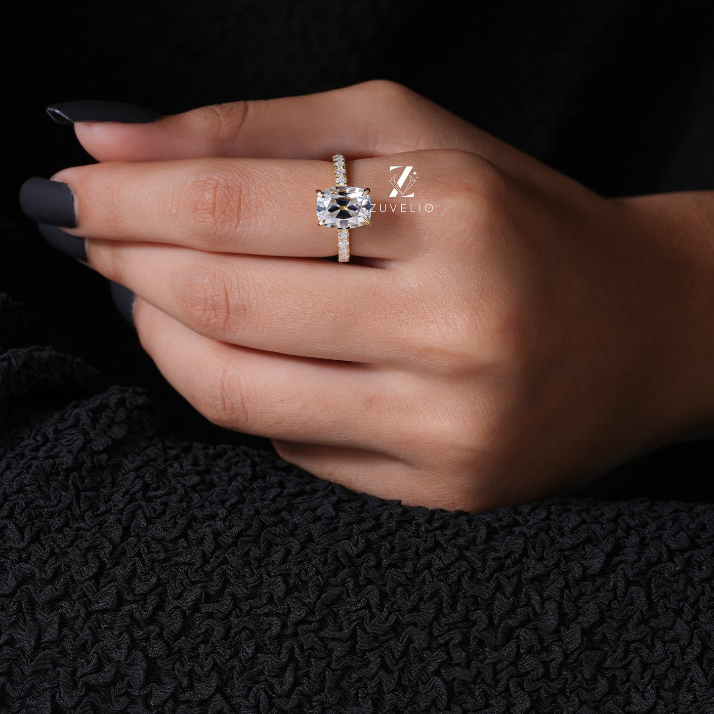 Cushion Moissanite Ring - Zuvelio.com
