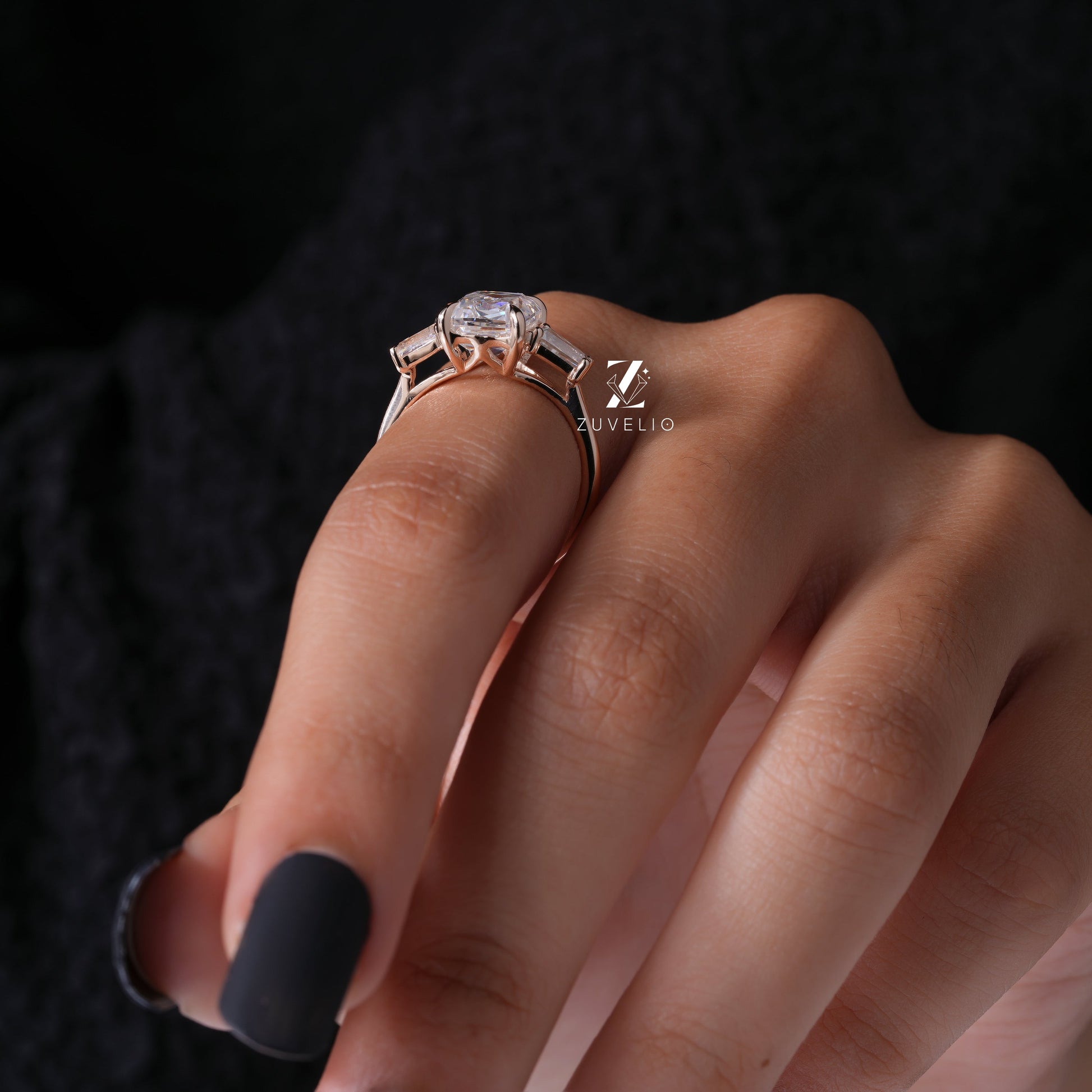 Emerald Radiant Cut Moissanite Ring - Zuvelio.com