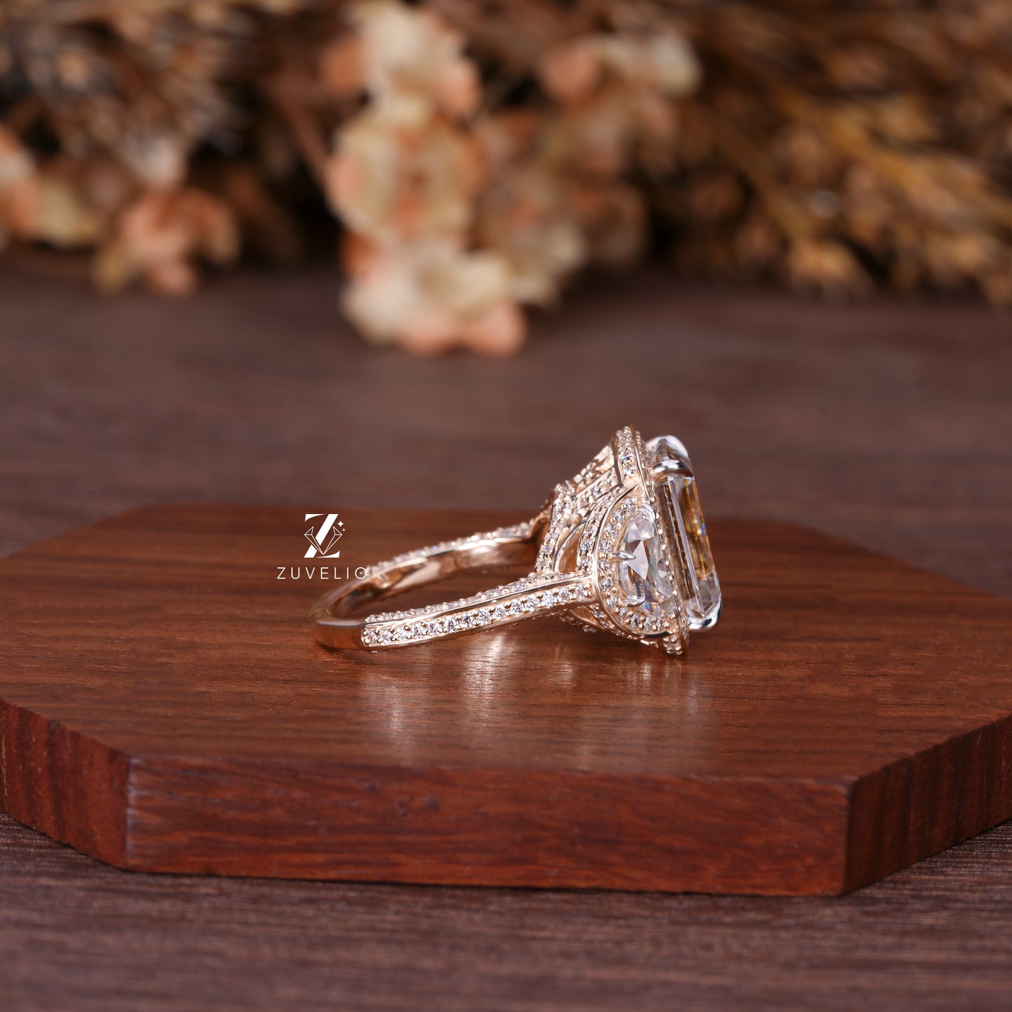 Vintage Emerald Moissanite Ring