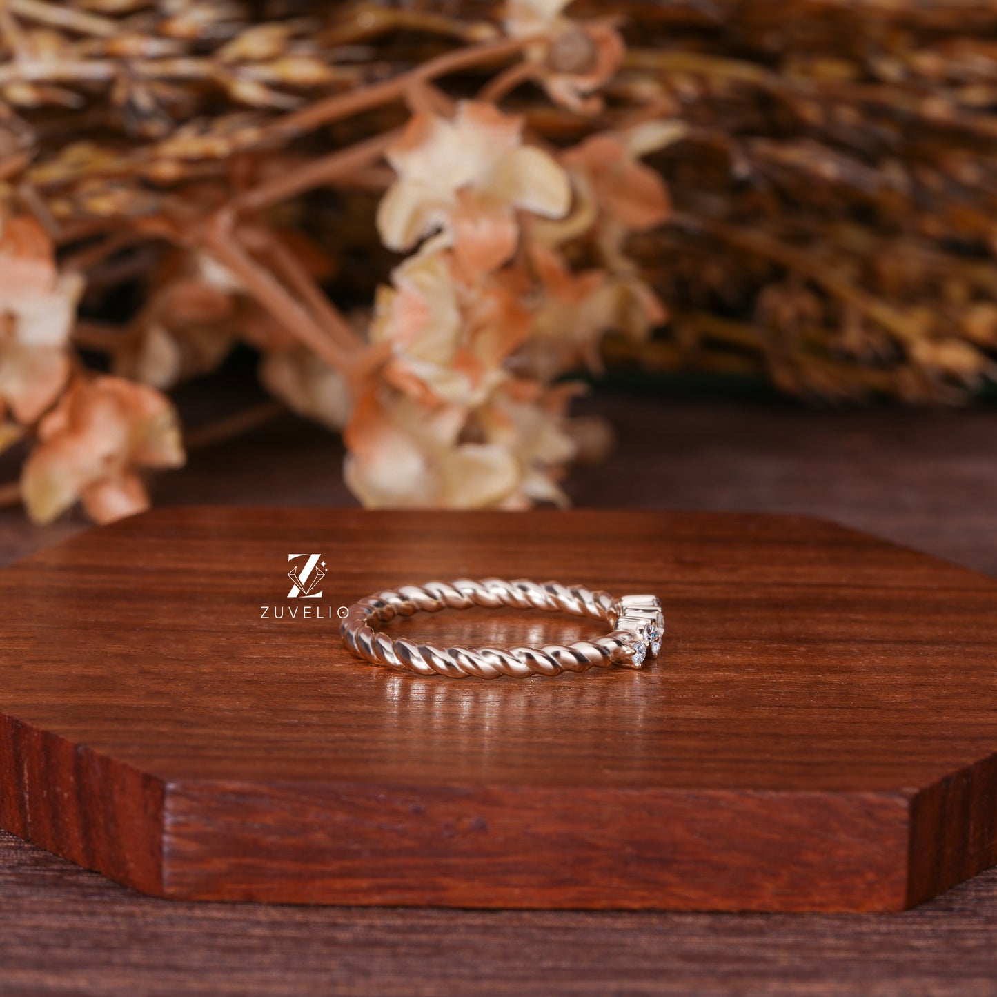 Twisted Round Moissanite Band