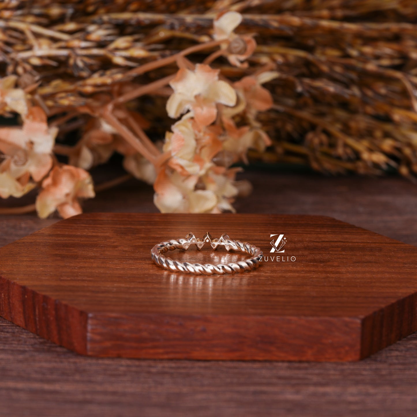 Twisted Round Moissanite Band