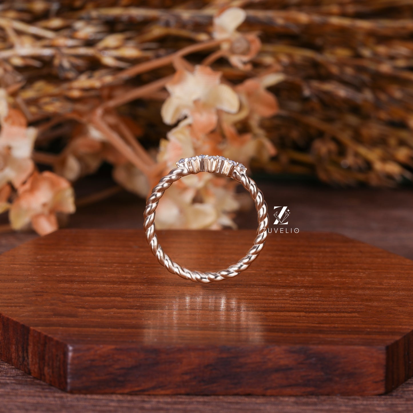 Twisted Round Moissanite Band