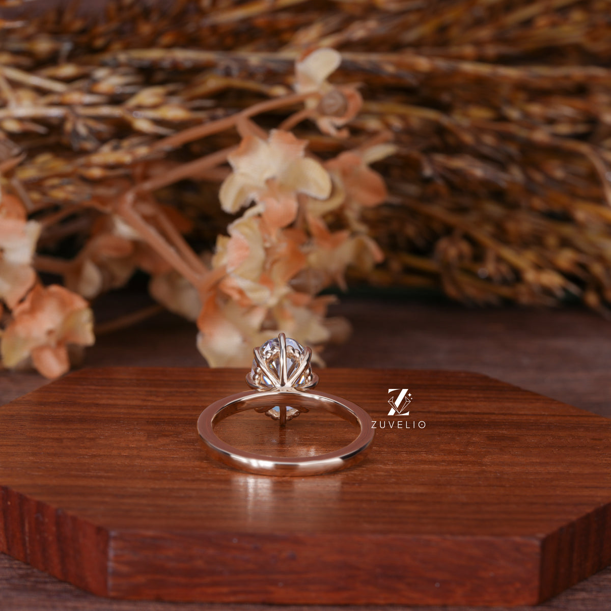 Oval Spiral Gallery Ring