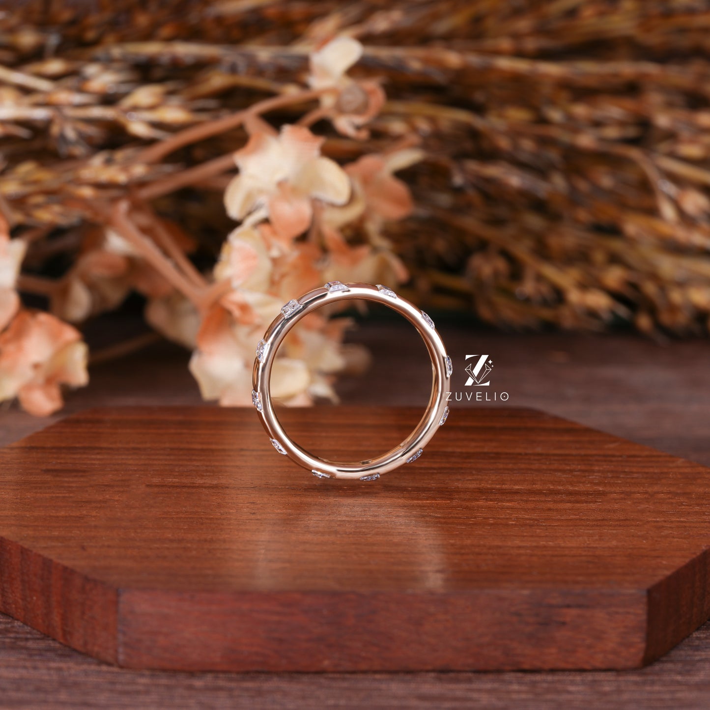 Unisex Moissanite Wedding Band
