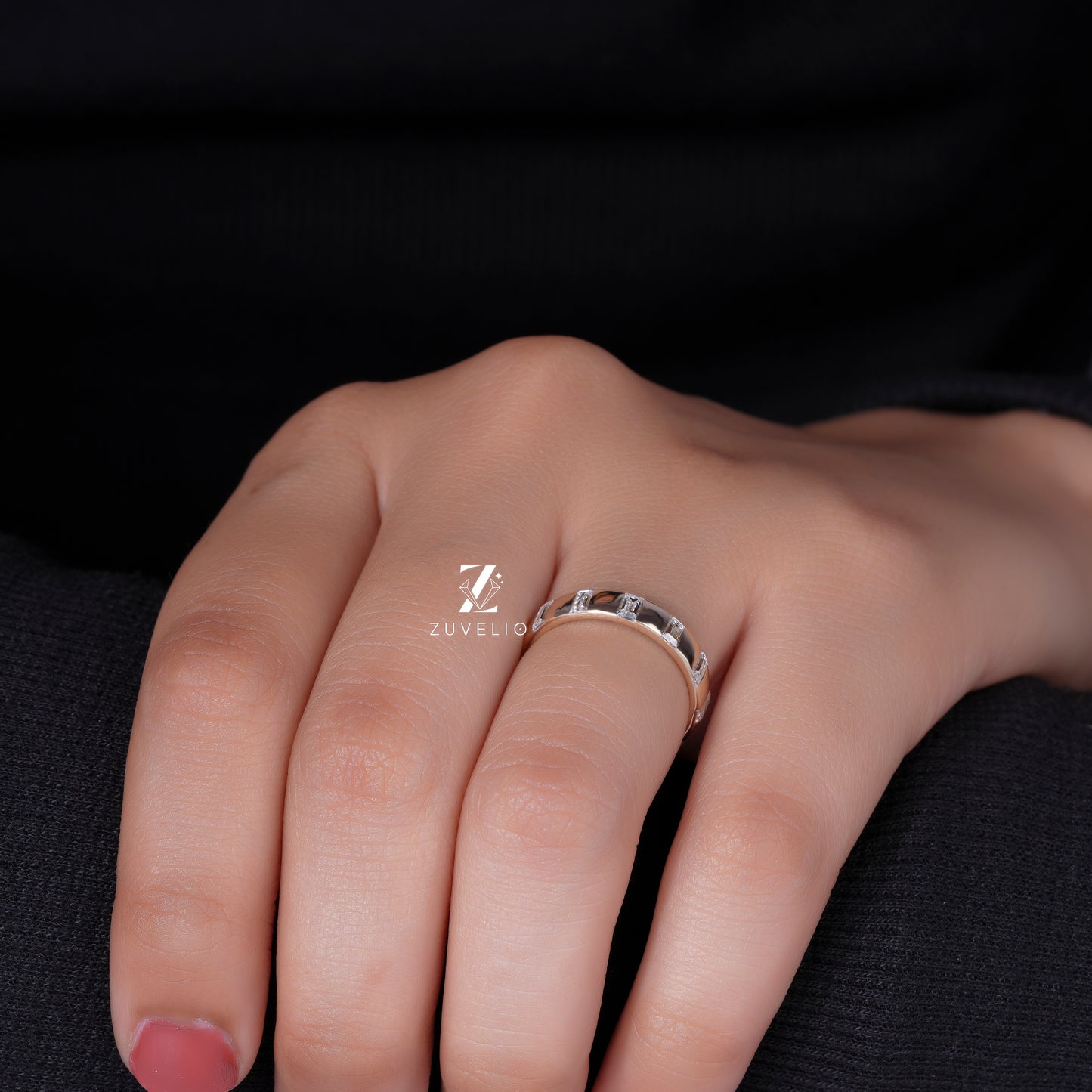 Unisex Moissanite Wedding Band