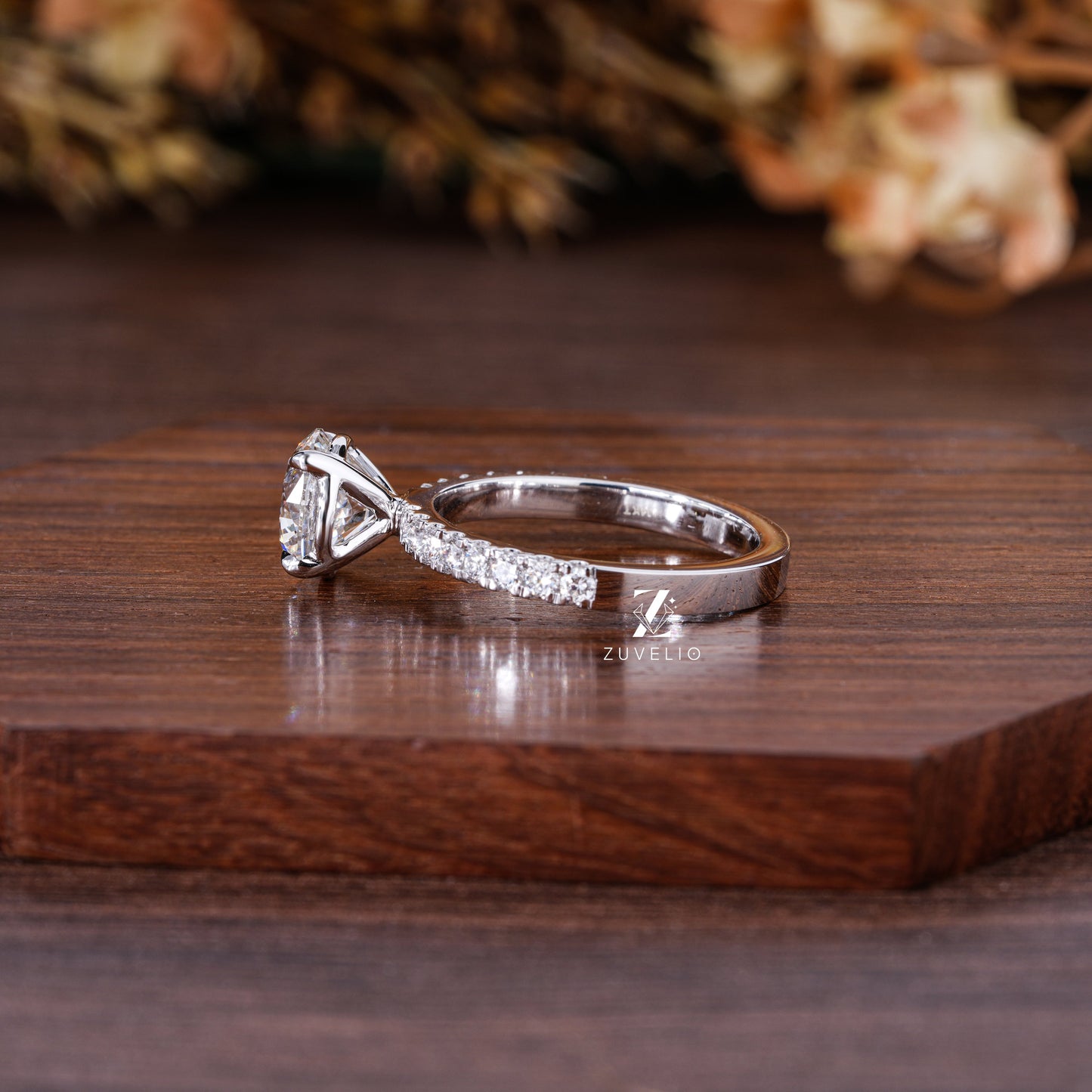 Round  Diamond Engagement Ring - Zuvelio.com