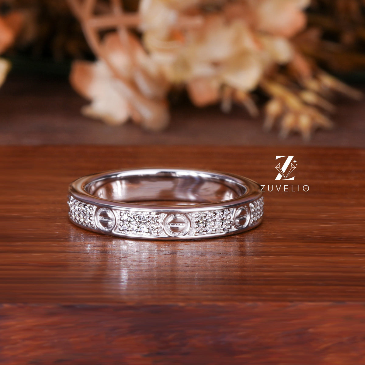 Screw Pattern Moissanite Band