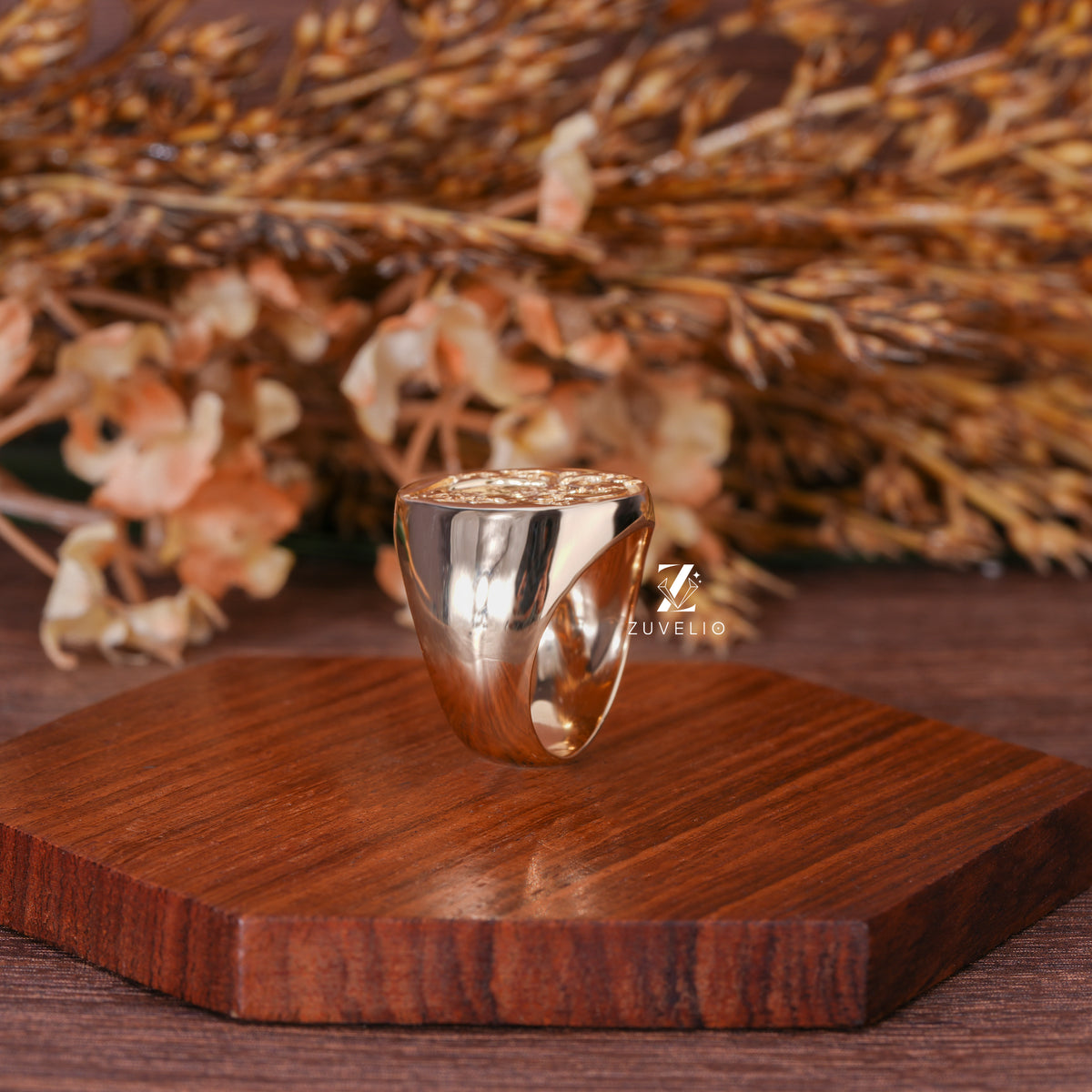 Men's Engraved Signet Ring