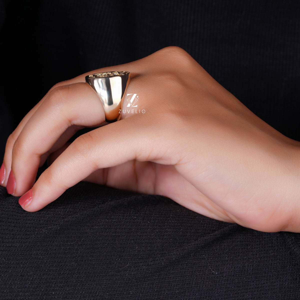 Men's Engraved Signet Ring
