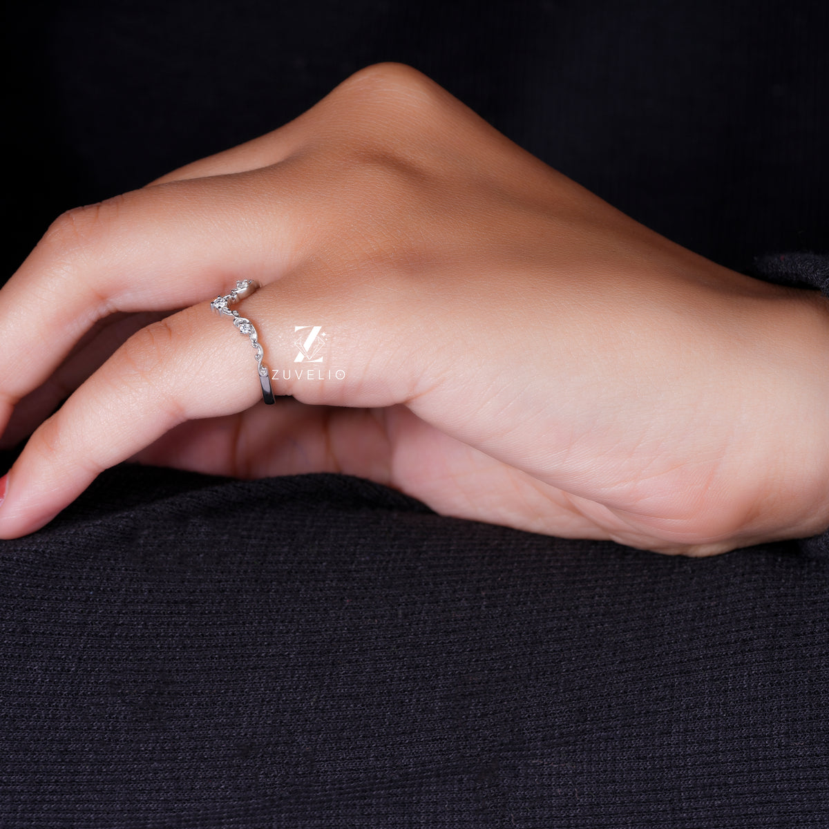 Vintage Diamond Chevron Band
