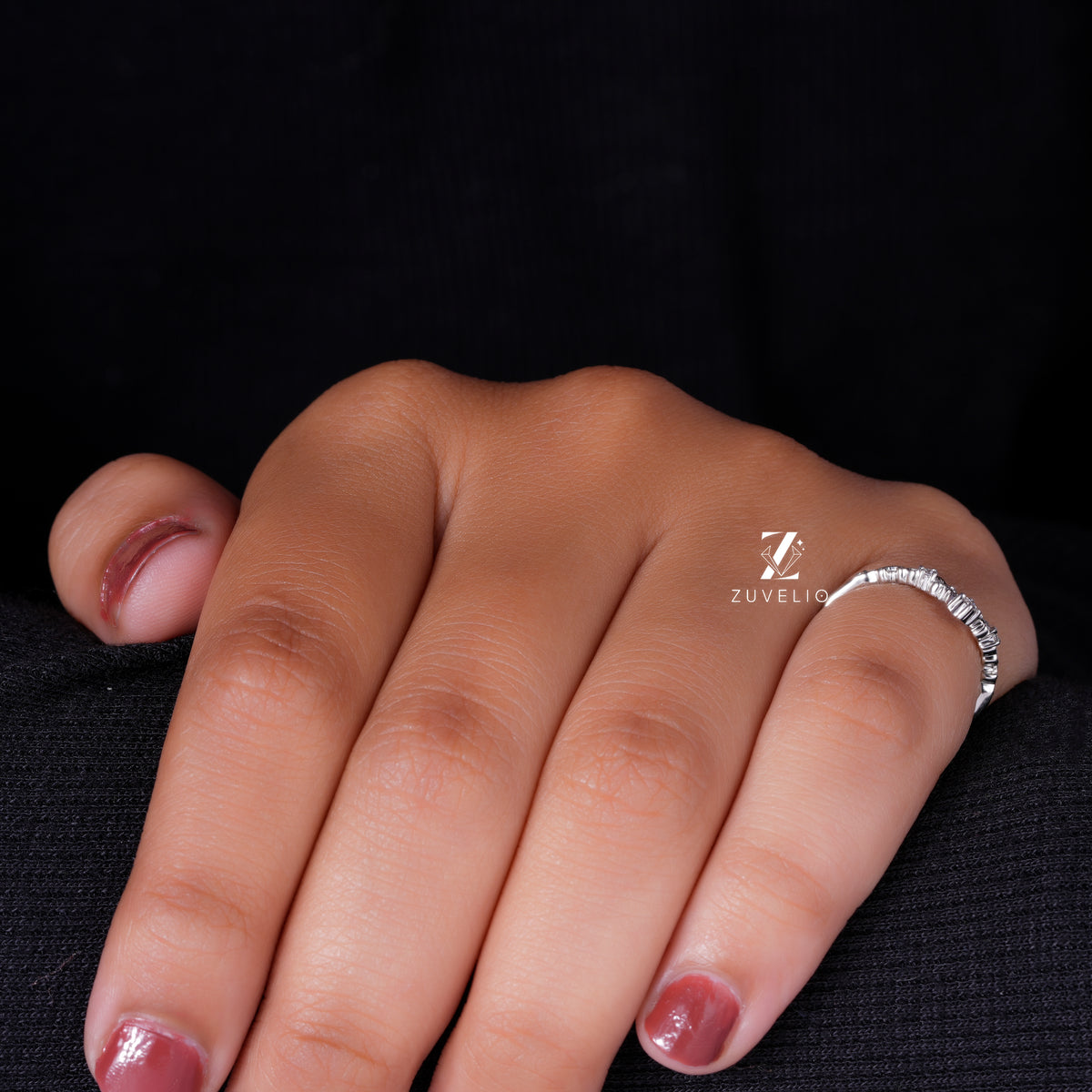 Vintage Diamond Chevron Band