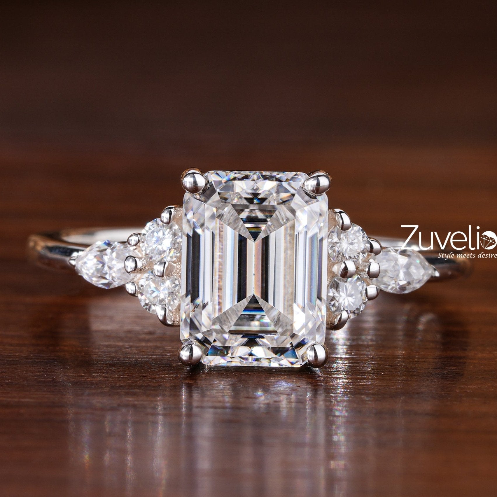 Emerald Moissanite Ring - Zuvelio.com