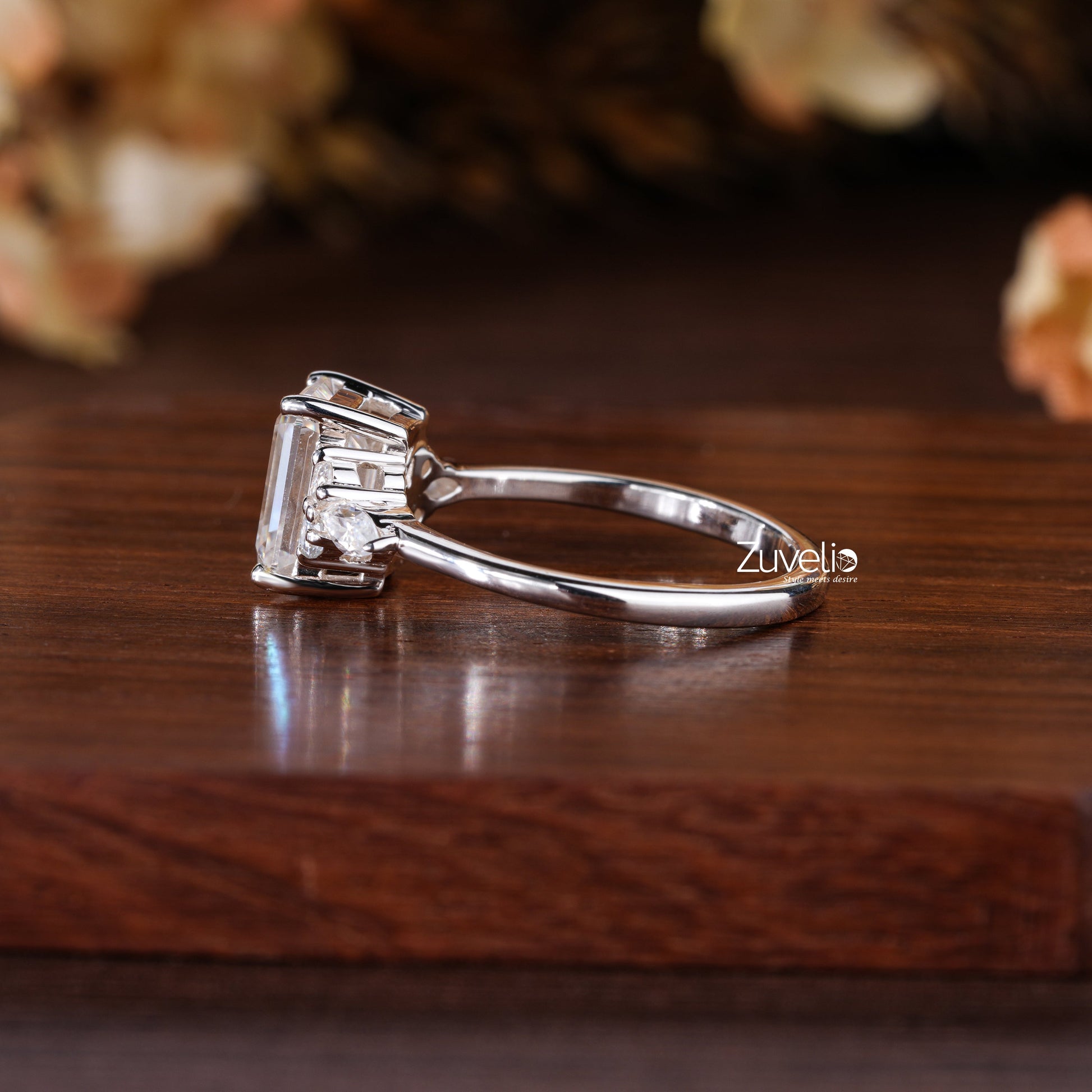 Emerald Moissanite Ring - Zuvelio.com