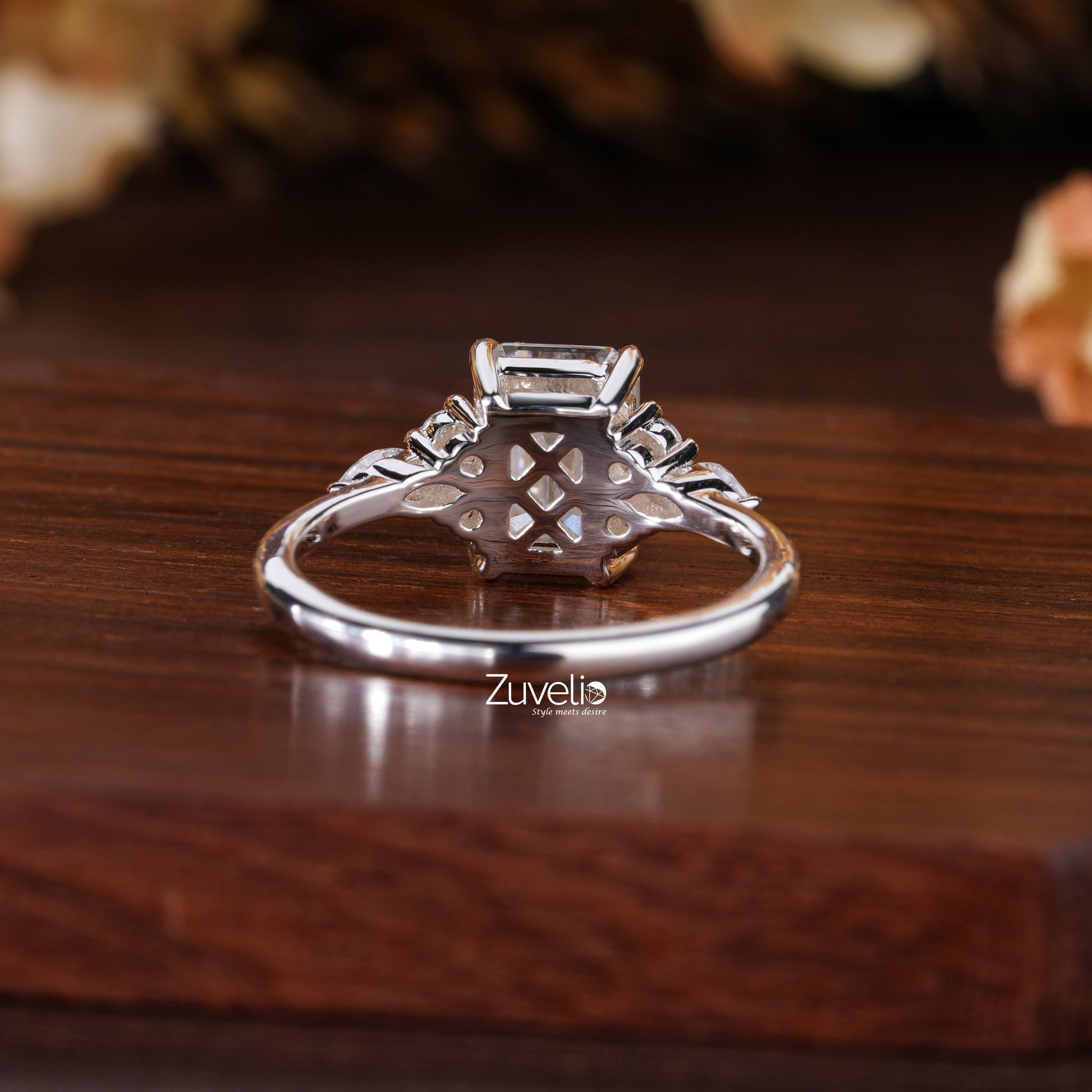 Emerald Moissanite Ring - Zuvelio.com