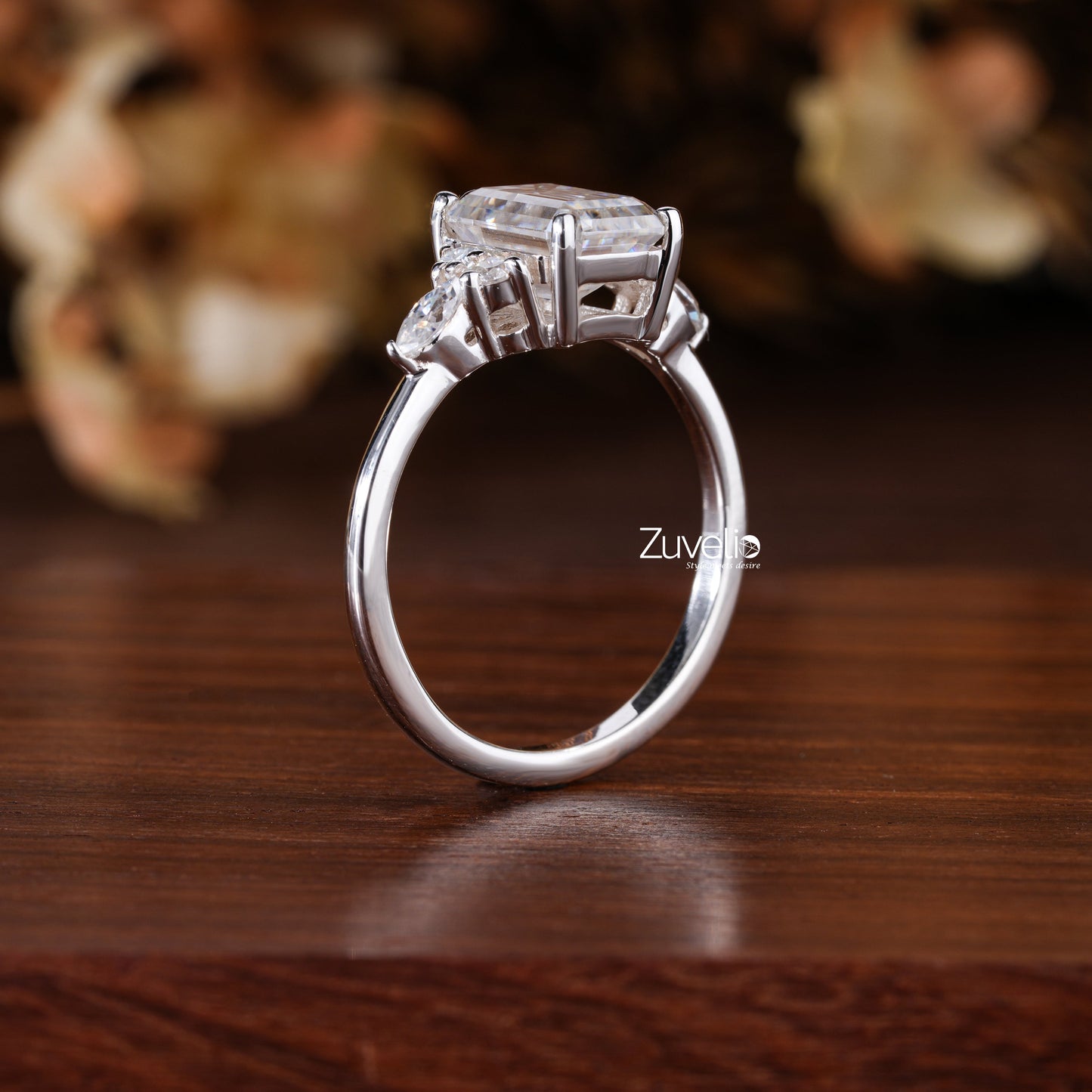 Emerald Moissanite Ring - Zuvelio.com