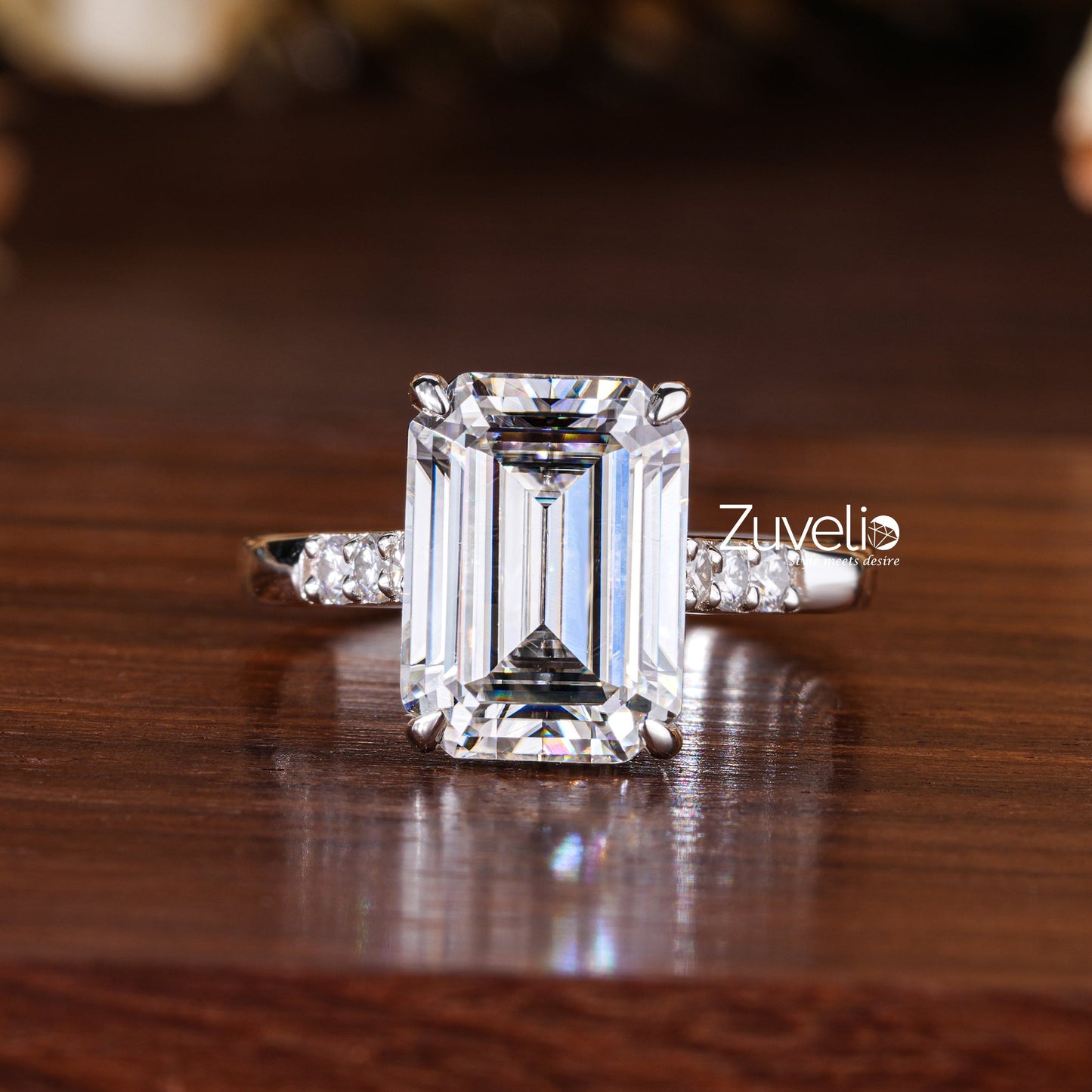 Platinum Emerald Halo Ring
