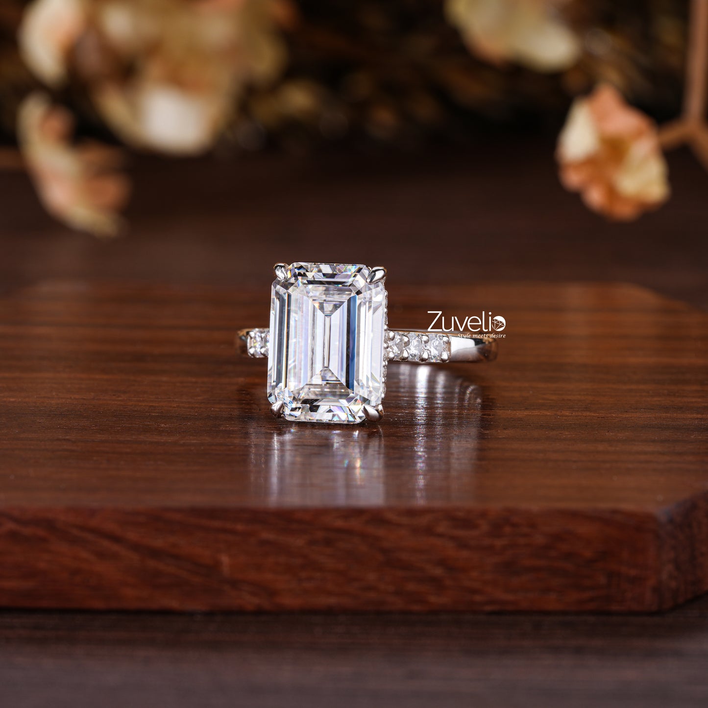Platinum Emerald Halo Ring