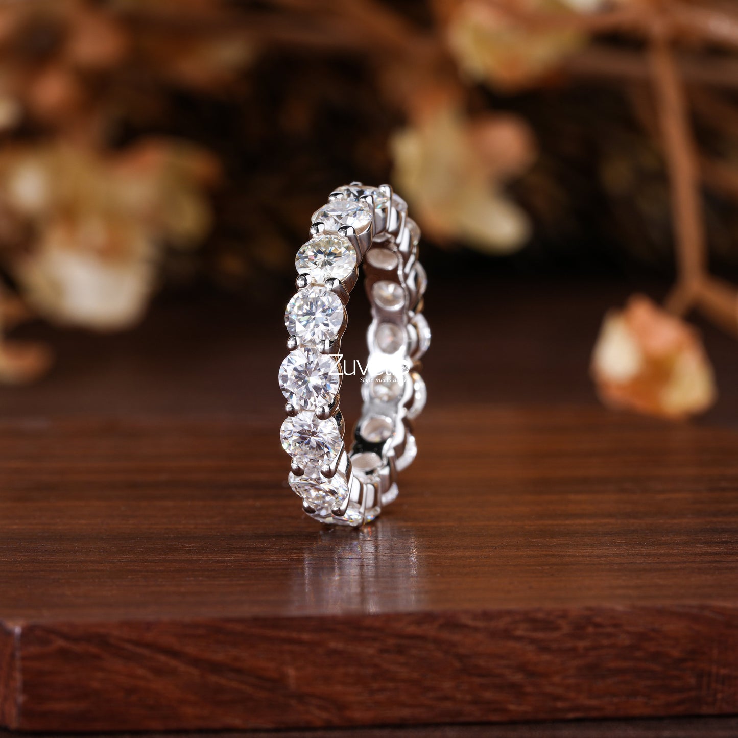 4 MM Round Moissanite Band - Zuvelio.com