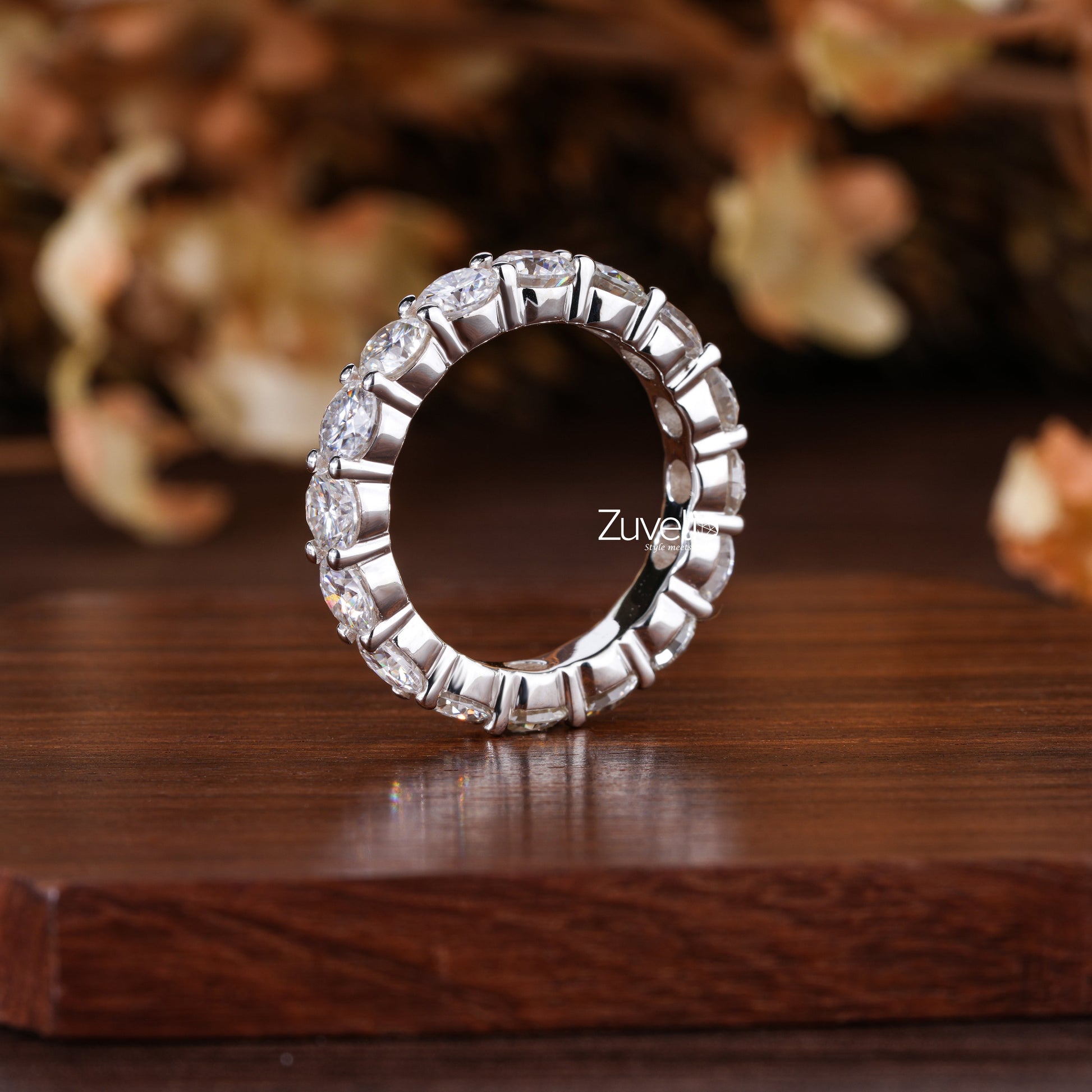 4 MM Round Moissanite Band - Zuvelio.com