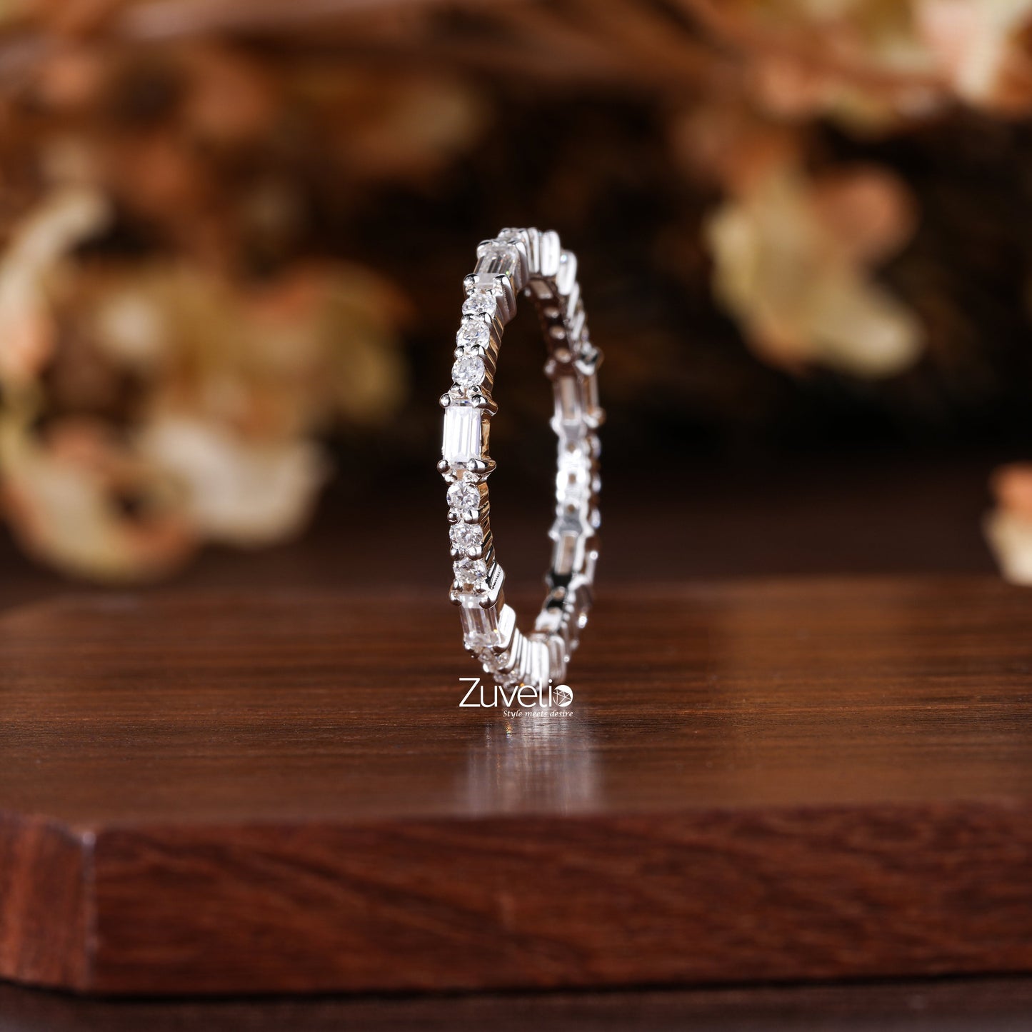 Baguette Wedding Band - Zuvelio.com