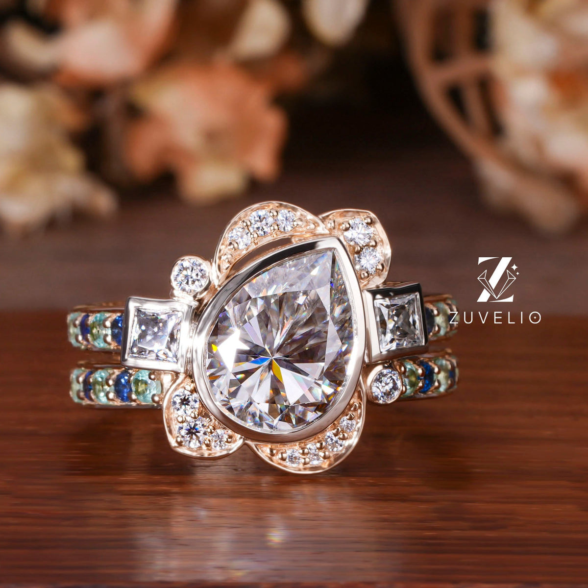 Pear Moissanite Cluster Rin