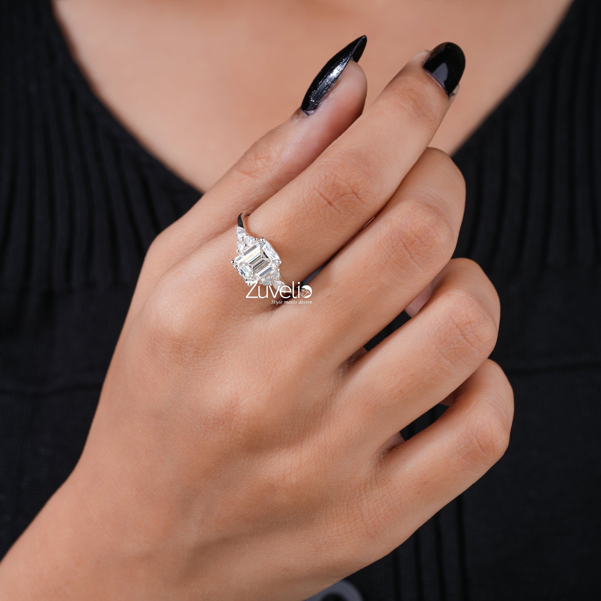 Emerald Moissanite Ring - Zuvelio.com