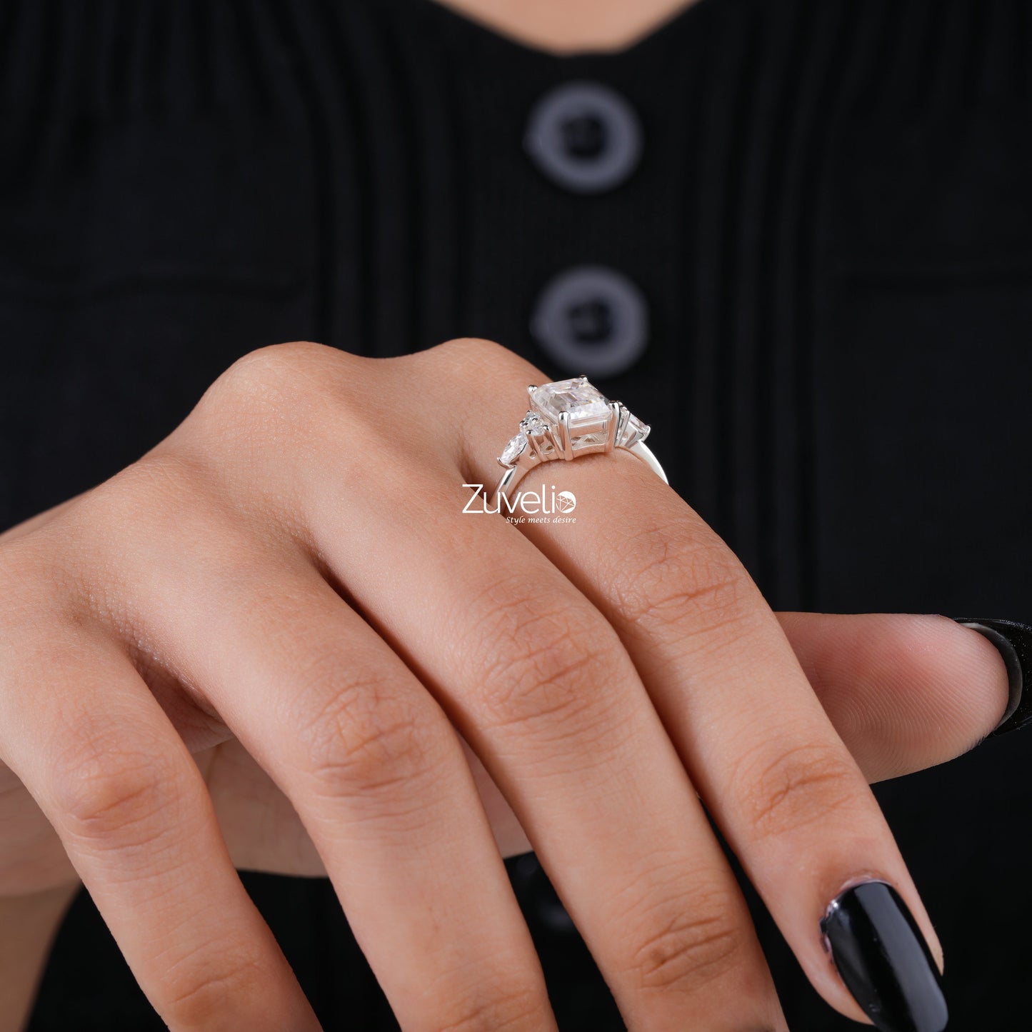 Emerald Moissanite Ring - Zuvelio.com