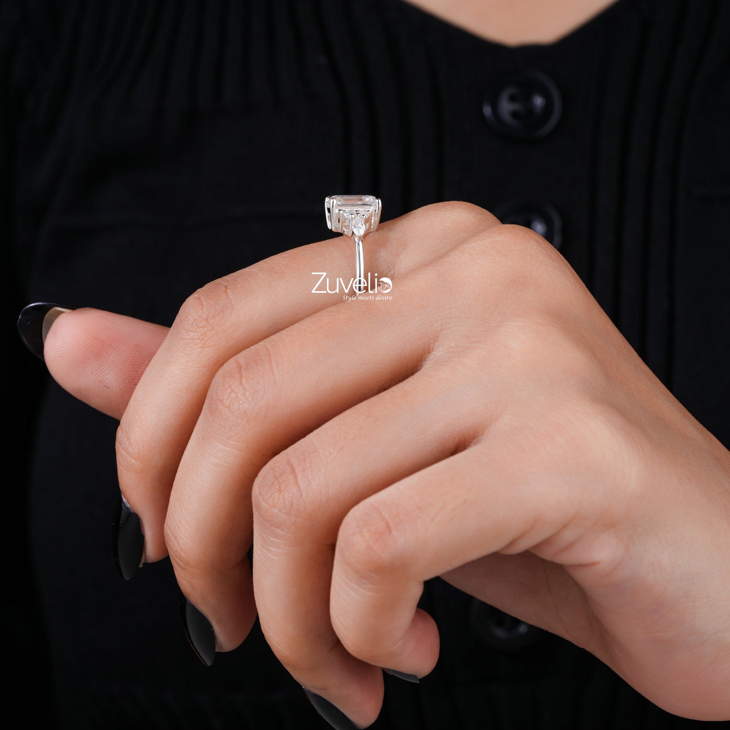 Emerald Moissanite Ring - Zuvelio.com