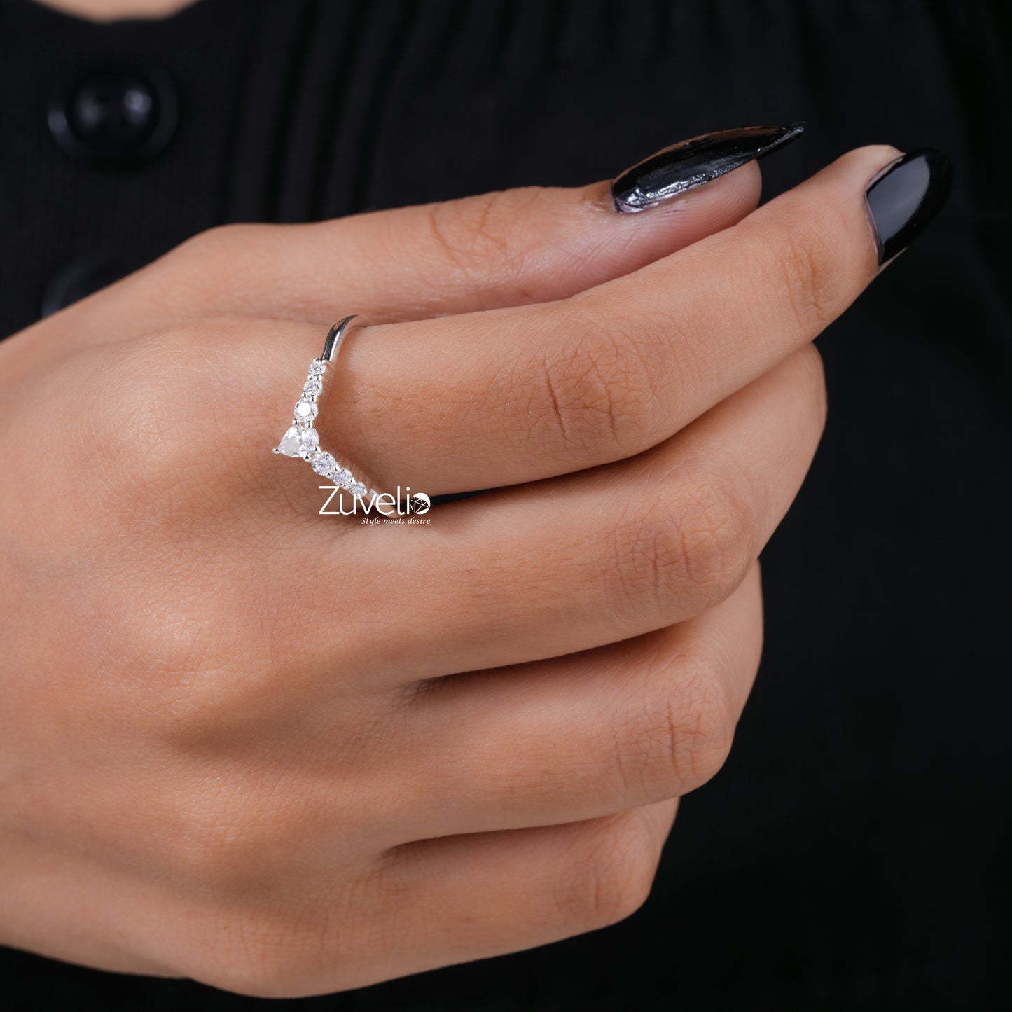 Moissanite V Shape Band