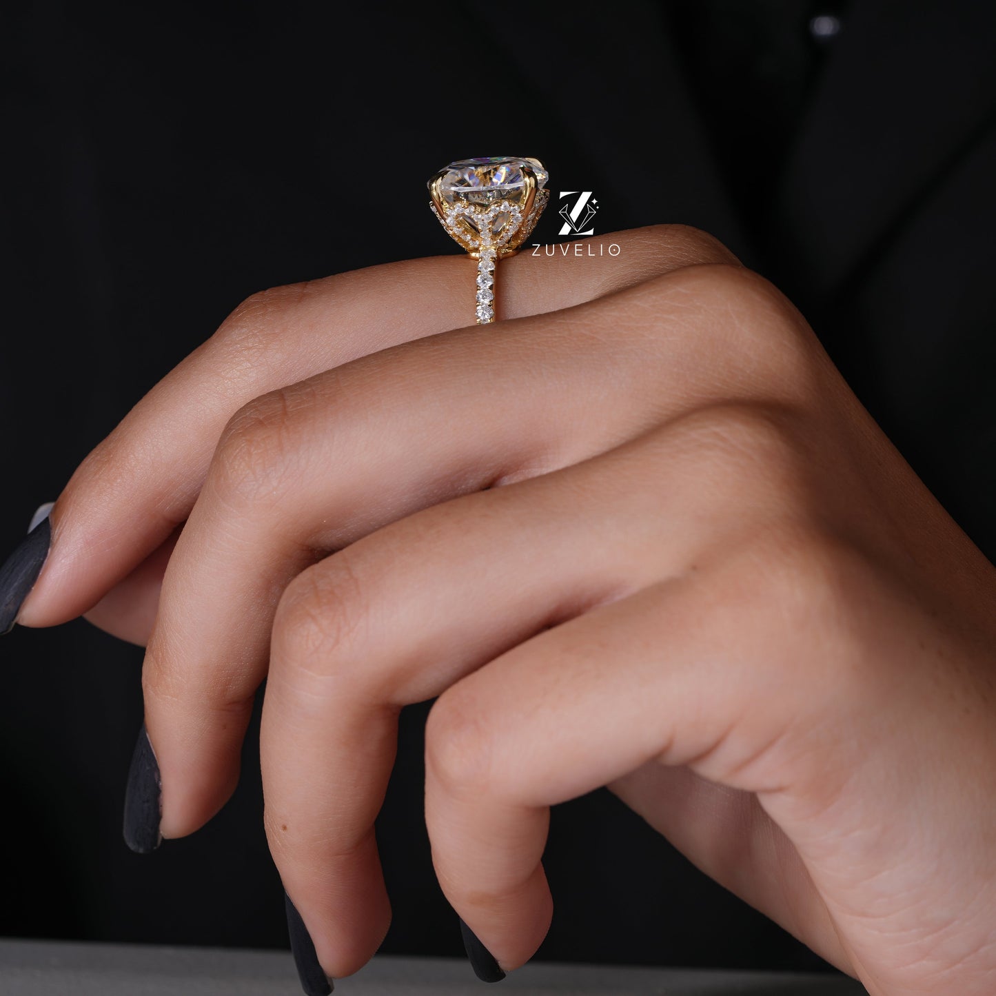 Cushion Hidden Halo Ring - Zuvelio.com