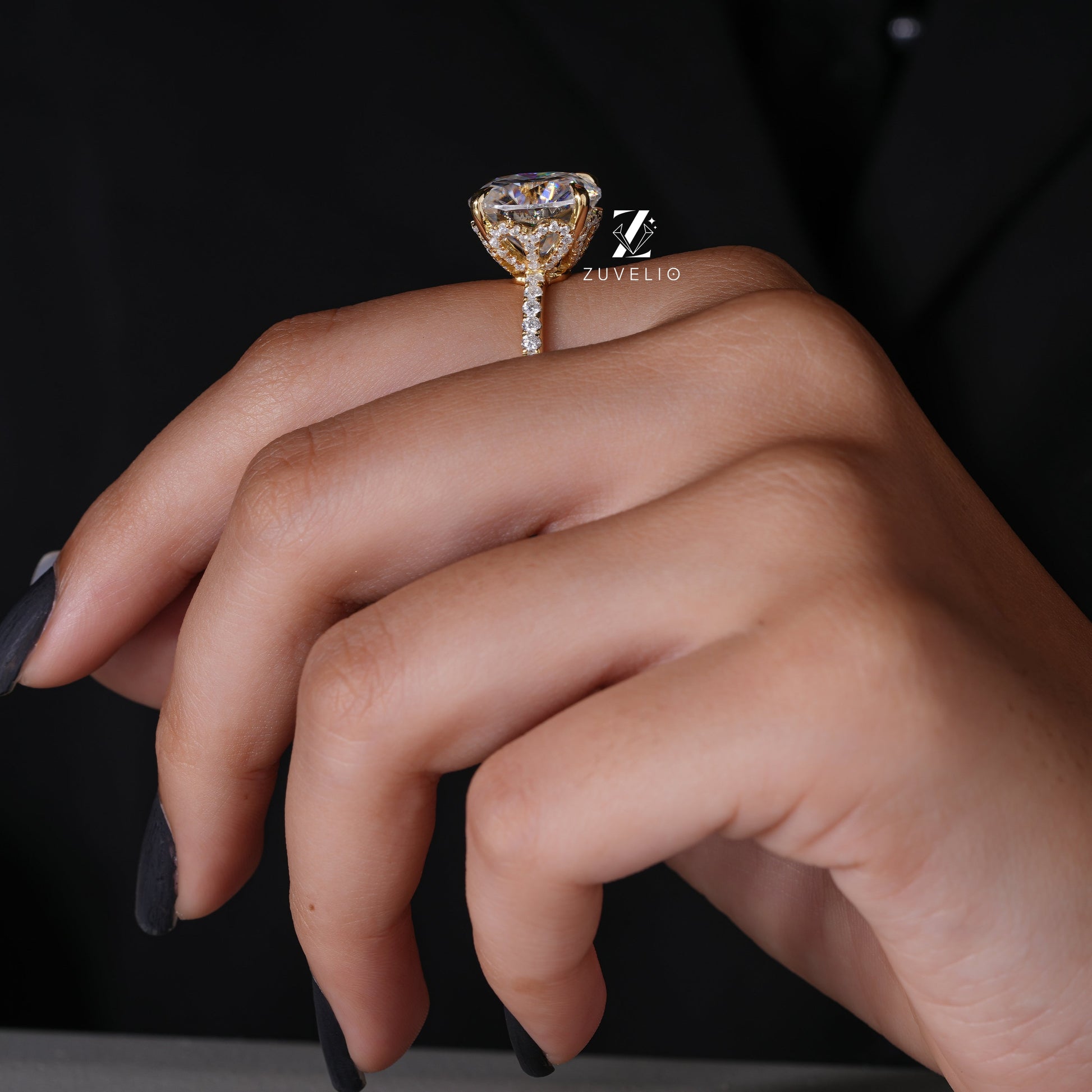 Cushion Hidden Halo Ring - Zuvelio.com