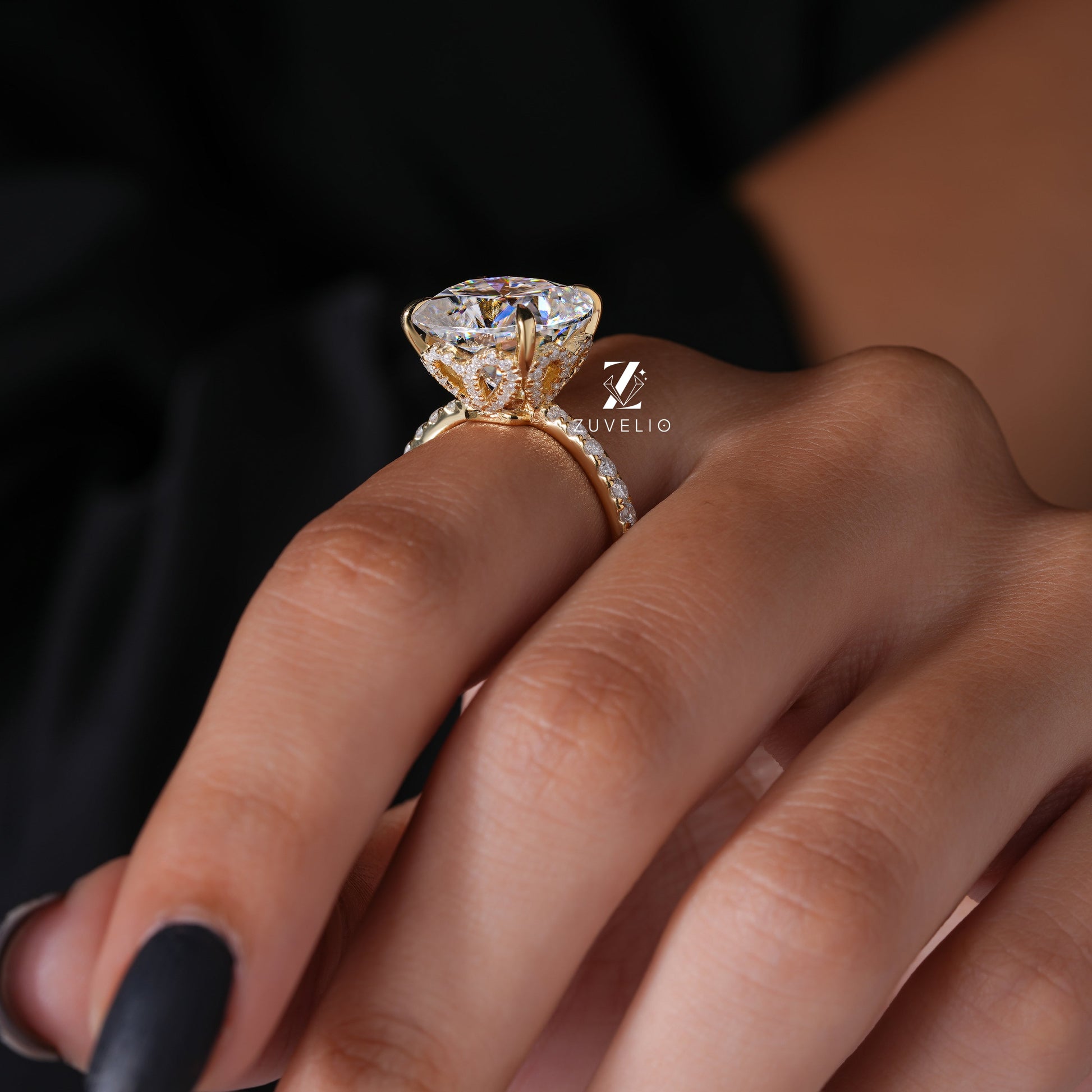 Cushion Hidden Halo Ring - Zuvelio.com