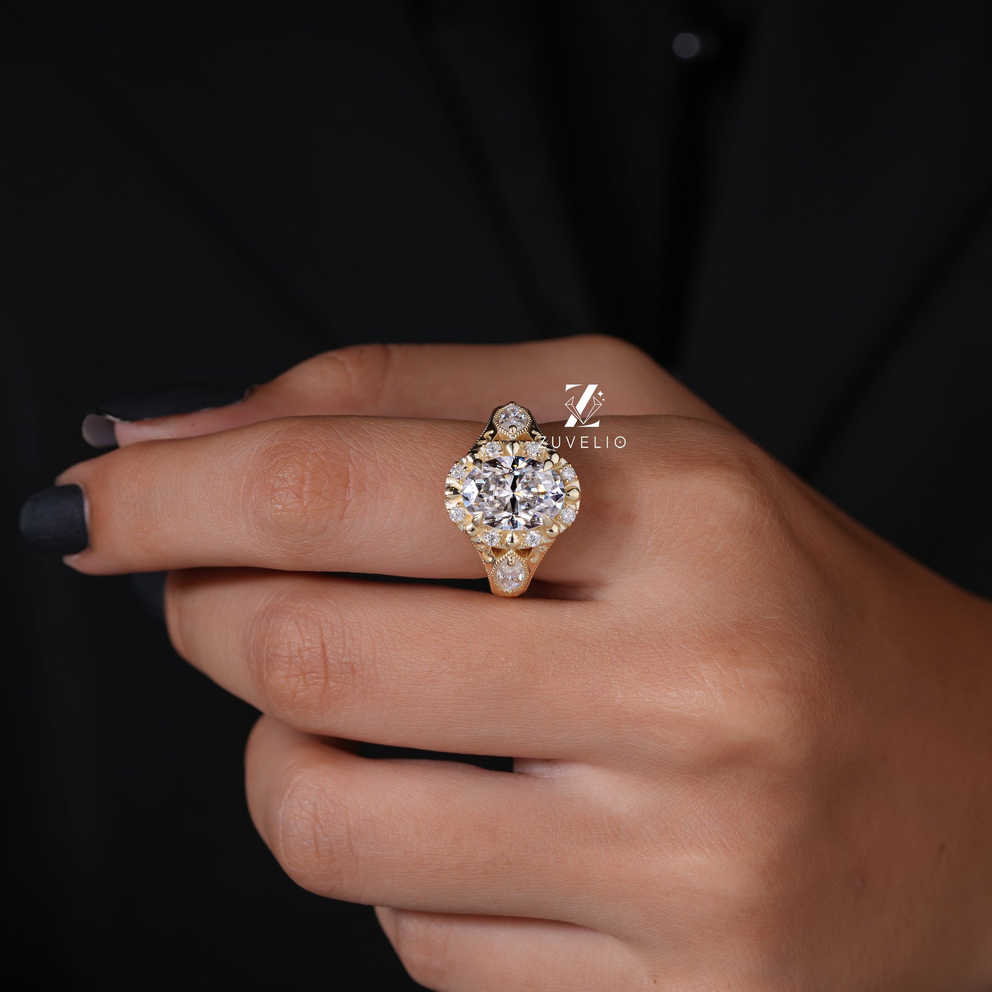 Art Deco Engagement Ring - Zuvelio.com