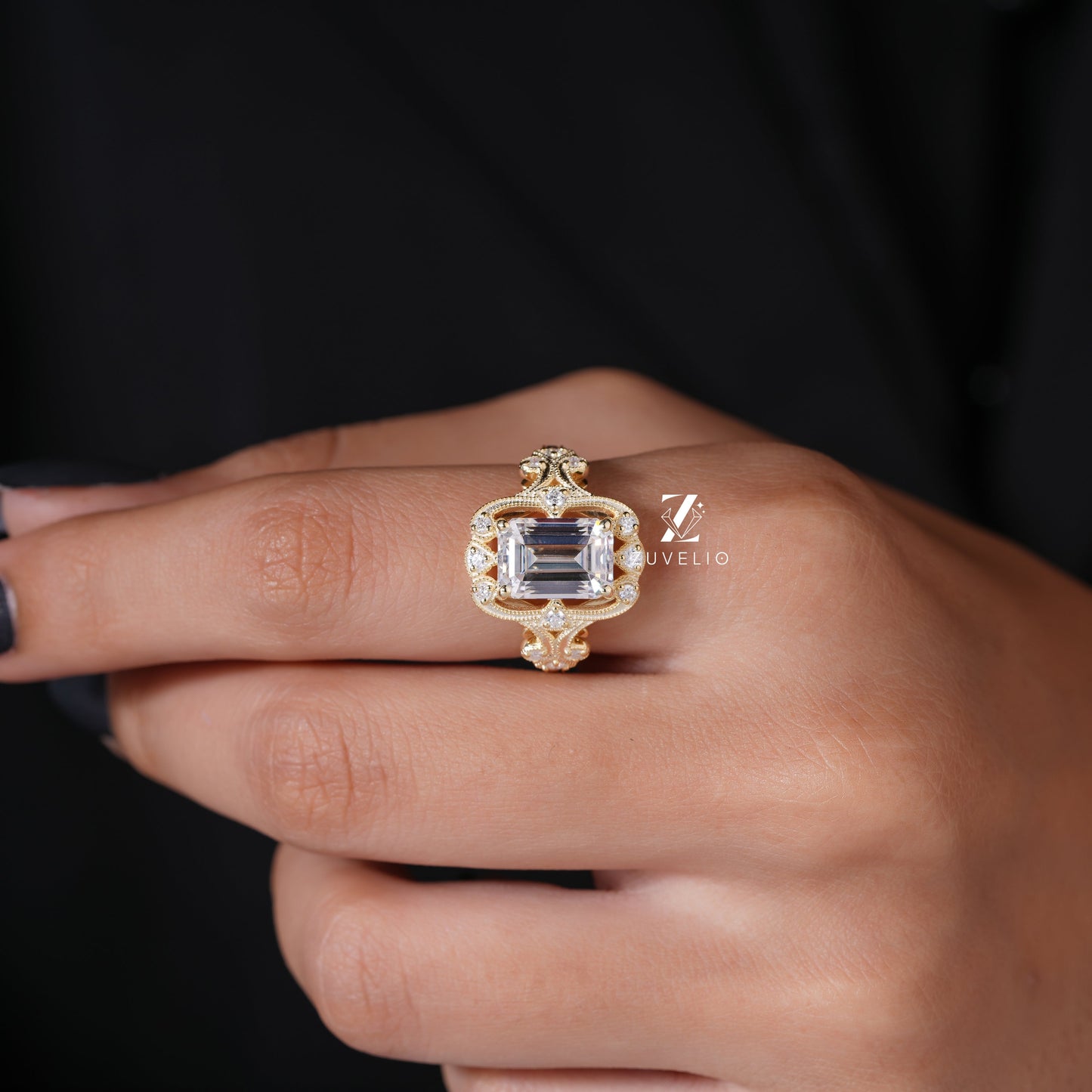 Emerald Cut Art Deco Ring - Zuvelio.com