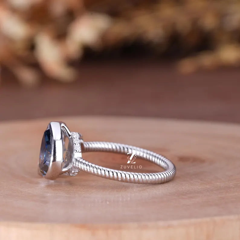 Royal Blue Toi Moi Ring